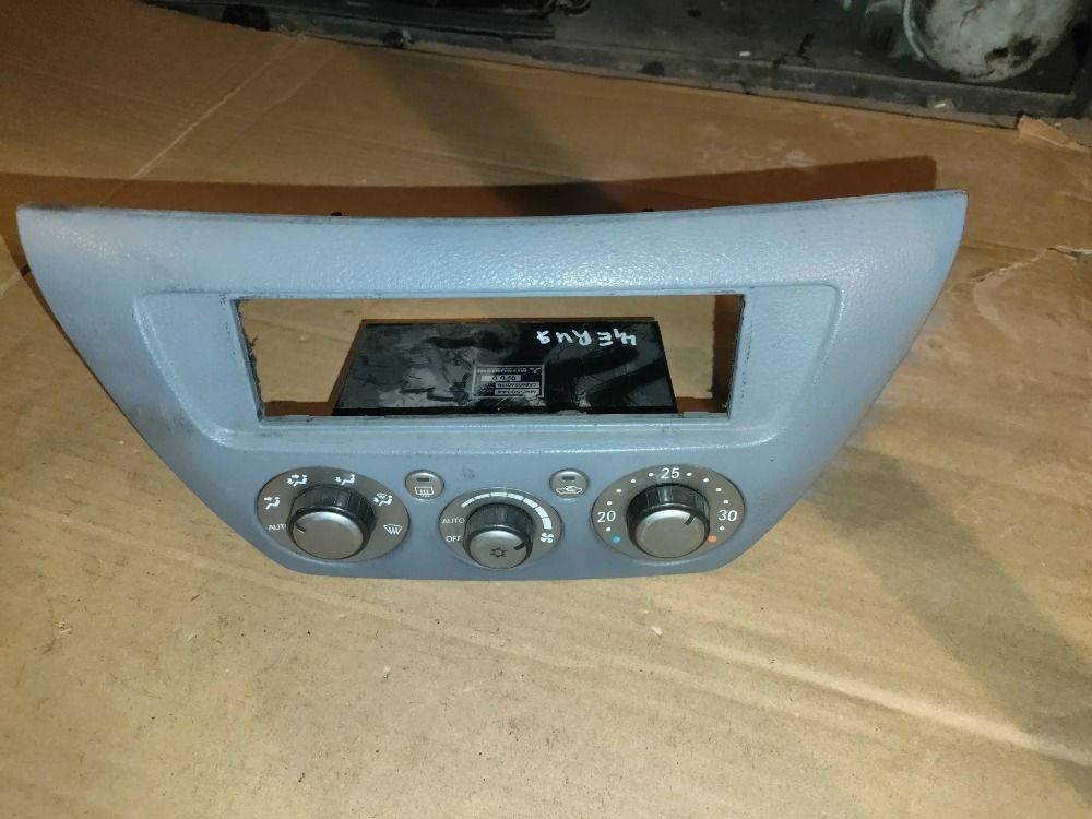 Блок управления климатом Mitsubishi Lancer Cedia, 2000 рублей, Тольятти