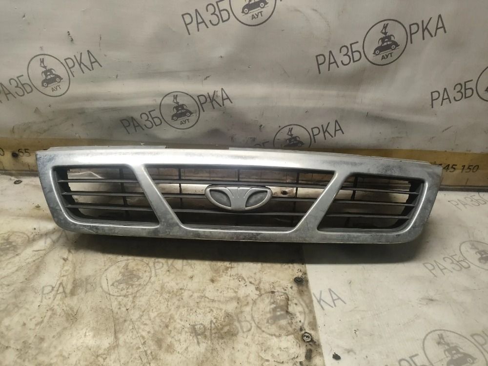 Решетка радиатора Daewoo Nexia I (1995—2008), 1000 рублей, Тольятти